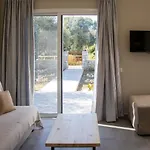 Apartmanhotel Casa De Rosa & 4*