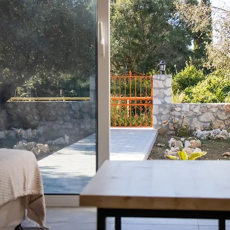 Casa De Rosa & Svoronata