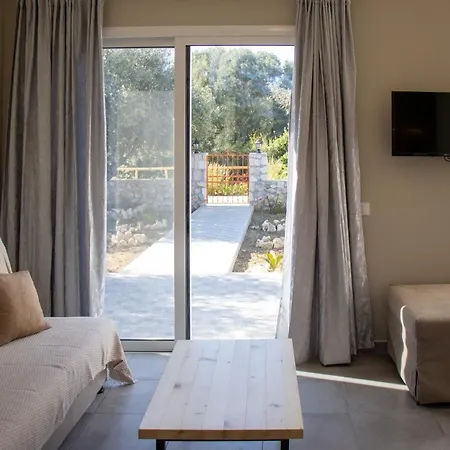 Ξενοδοχείο με διαμερίσματα Casa De Rosa & 3*