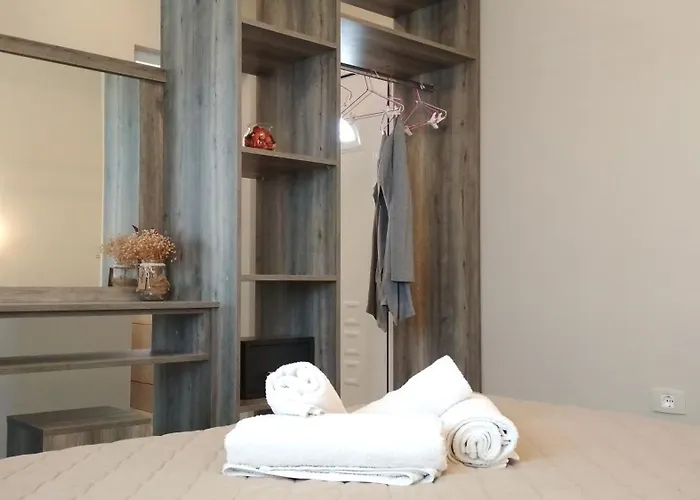 Casa De Rosa & מלון דירות סבורונטה