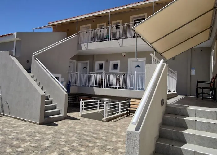 Casa De Rosa & Aparthotel Svoronata