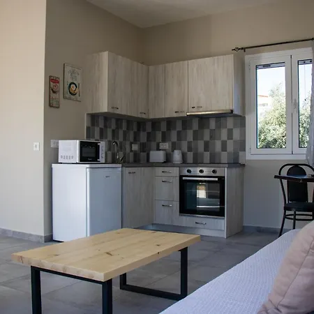 Casa De Rosa & מלון דירות סבורונטה